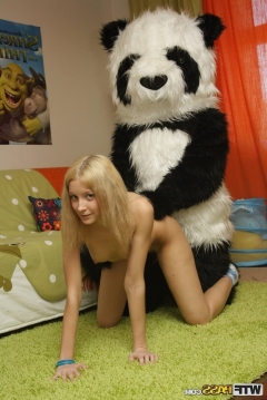 Русская студентка и её секс игрушка 3 фото
