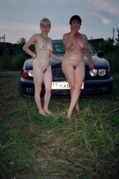 Частные снимки голых девок родом из СССР 13 фото