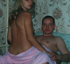 Деревенские пары снимают свой секс на камеру 6 фото