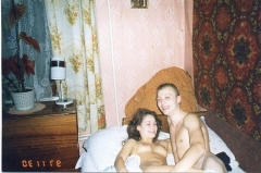 Деревенские пары снимают свой секс на камеру 7 фото